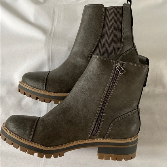 Time and Tru Shoes - Time and Tru Ankle Booties Size 11 NWOT